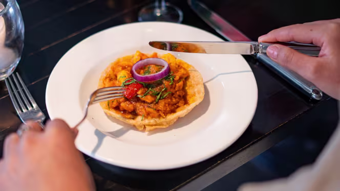 Kathmandu Kitchen Beverwijk - 1