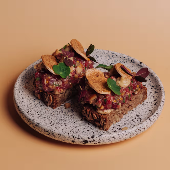 Halicka Eatery & Bar - 8