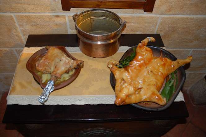 Hosteria de las Monjas - 1