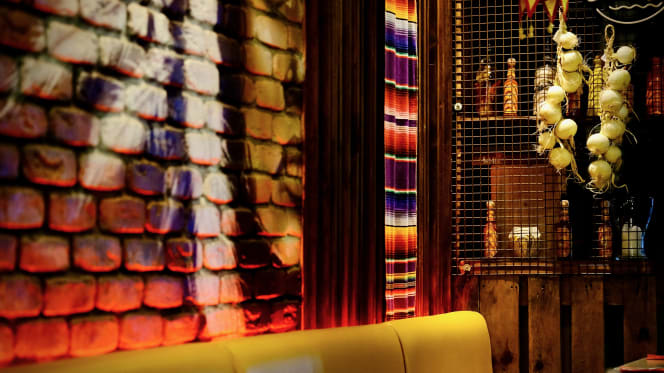 Vivo Latino Restaurant & Cocktail Bar - 3