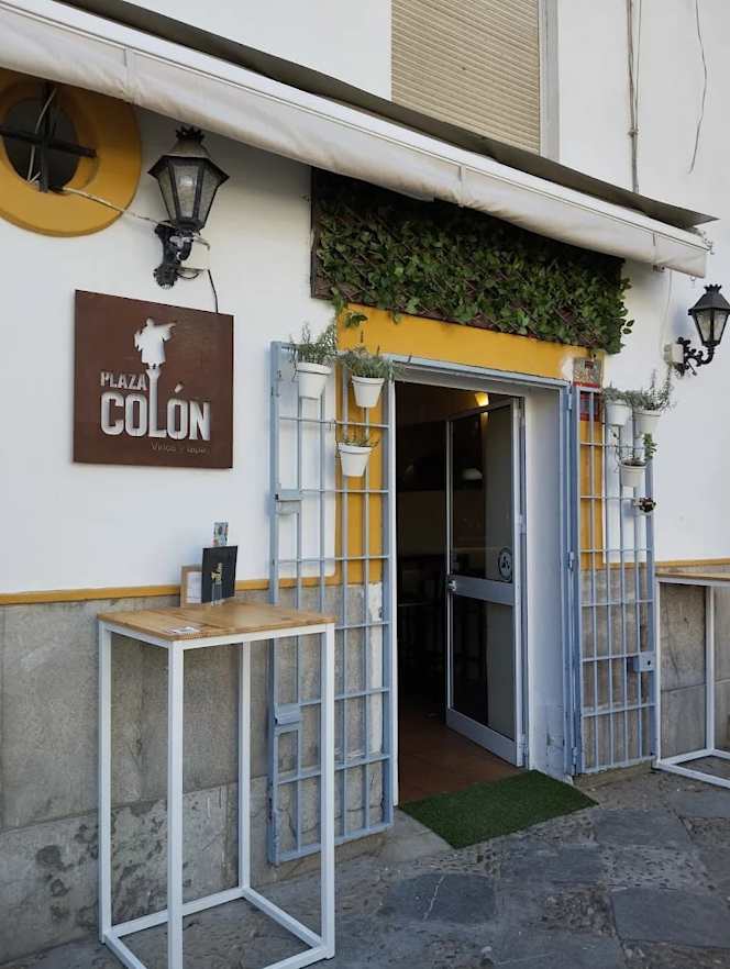 Plaza Colón Vinos y Tapas - 6