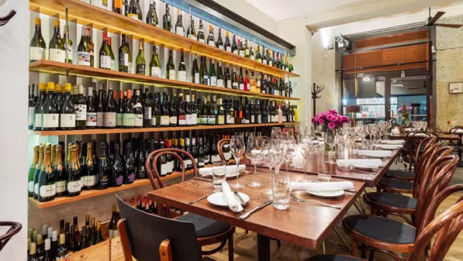 manu.  Weinbar & Restaurant - 9