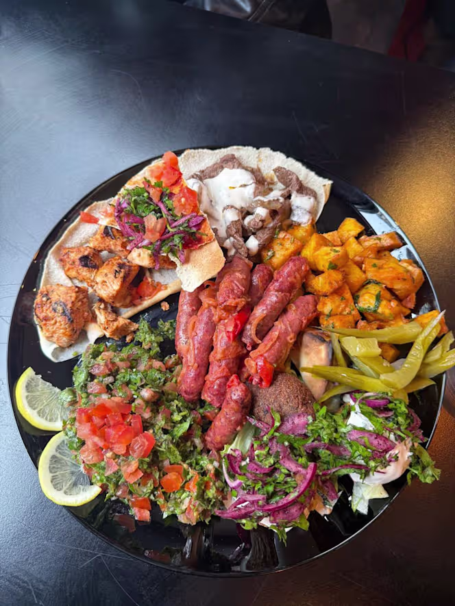 BEIRUT CORNER - 6