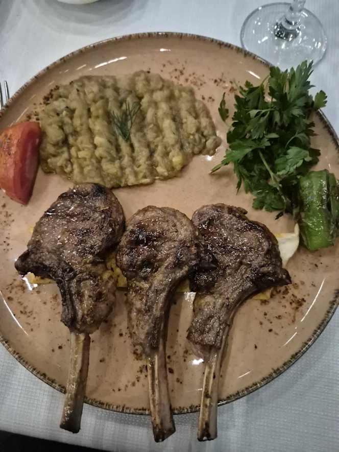 Pino Gare Rooftop Restaurant - 4