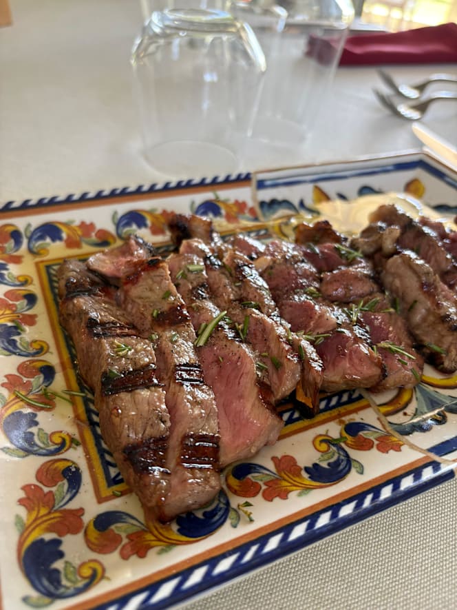 Fattoria Di Monticello Ristorante - 7