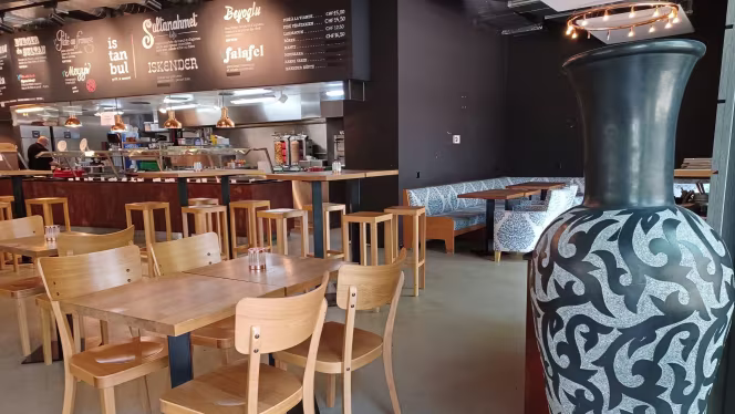 Istanbul Grill and More - Place de la Sallaz - 0