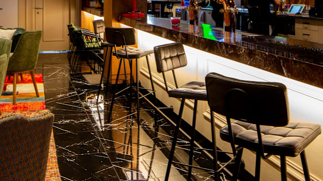 Toujoursplus Restaurant & bar - 2