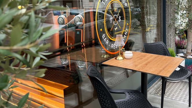 Toujoursplus Restaurant & bar - 1