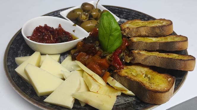 Graziano Pizza Food - 5