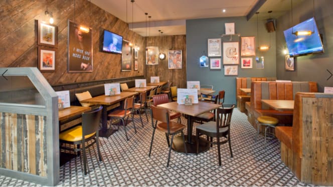 Editor's Tap Fetter Lane - 5