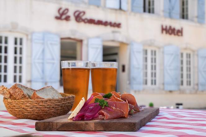 Hotel Restaurant Le Commerce - 7