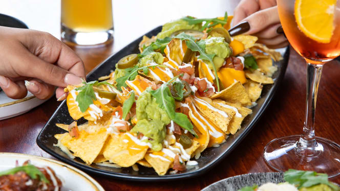 The St James Tavern - 3