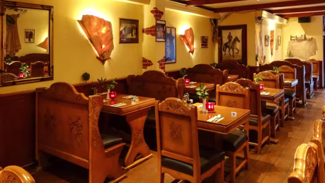 Steakhouse Maya's - 7