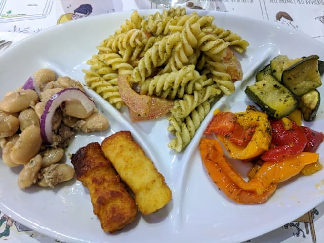 Neaera Lounge Bistro - 5