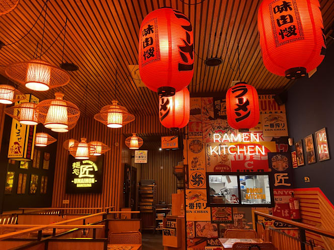 Umaimon Sapporo Ramen - VIA LAIETANA - 9