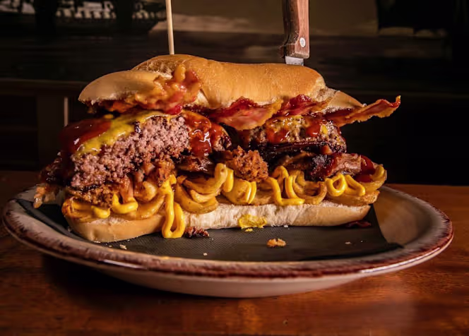 Galleon.Pub Cinema - 3