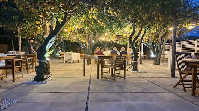 Un Fuoco Restaurant - 8