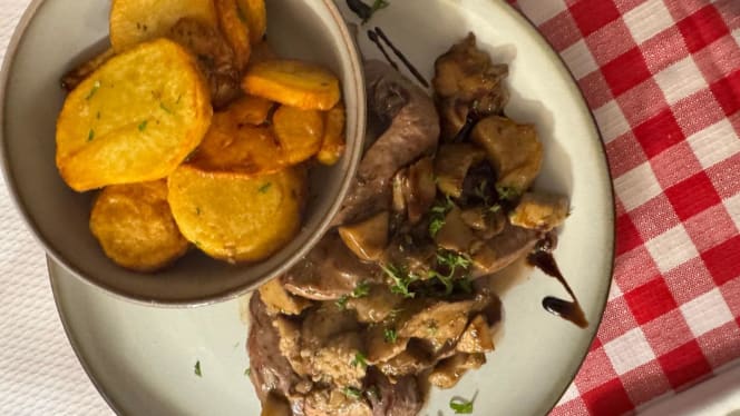 Le Petit Acacia 3 - 0