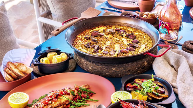 JNcQUOI Beach Club - 6