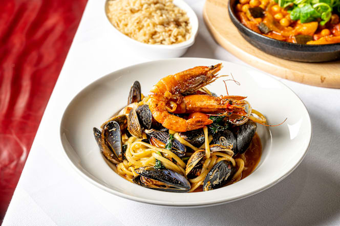 Palm Court Brasserie - 8