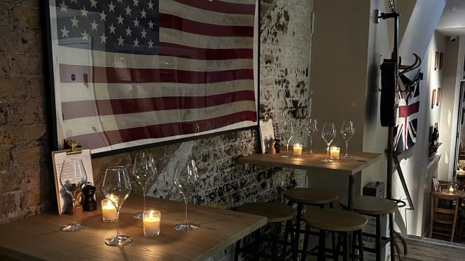 St George Wine Bar - 5