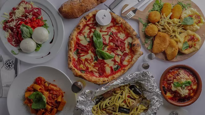 Sportsbar Italian Food - Horta - 6