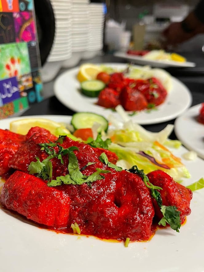 Ali’s Indian and Bangladeshi Restaurant - 7