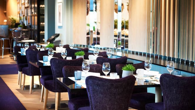 Las Nubes - El Corte Inglés Lisboa - 1