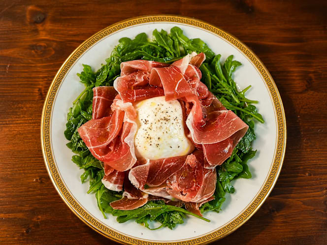 Eatalia Restaurant And Bar - 8