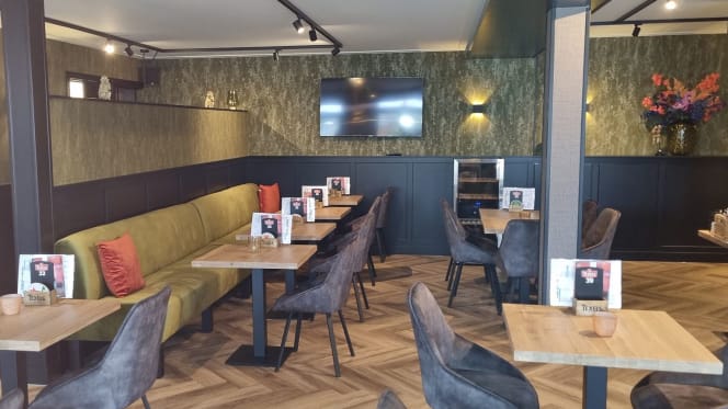 Grand cafe @ the park - 4