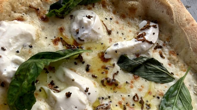 A Tavola Pizzeria - 7