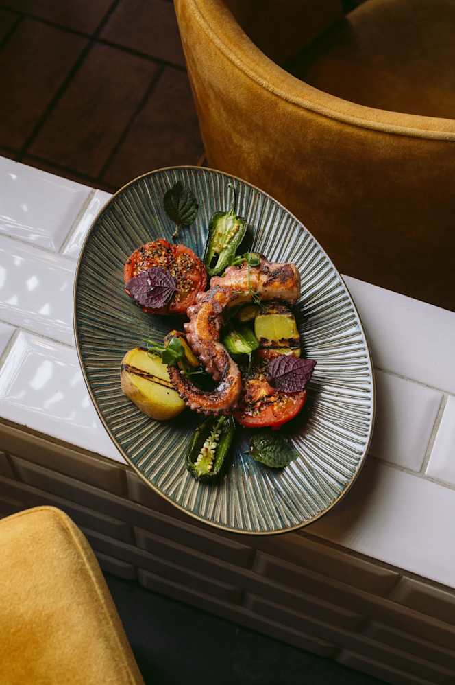 MEATing Restaurant - 5