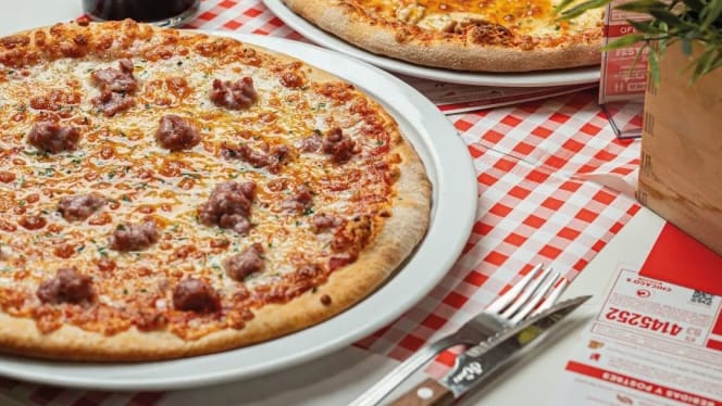 Chicago's Pizza Factory - 4