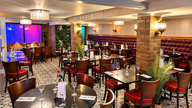 The Vyne grill and lounge - 2