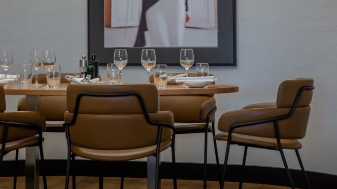 REIN Restaurant & Bar - 5