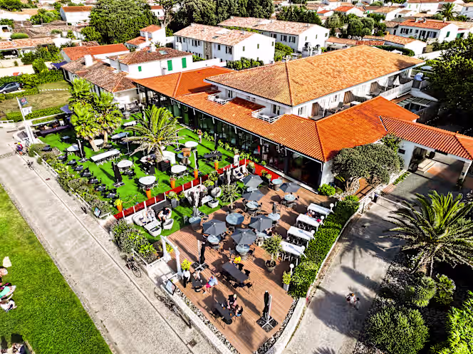 Hr Beach Brasserie - 3