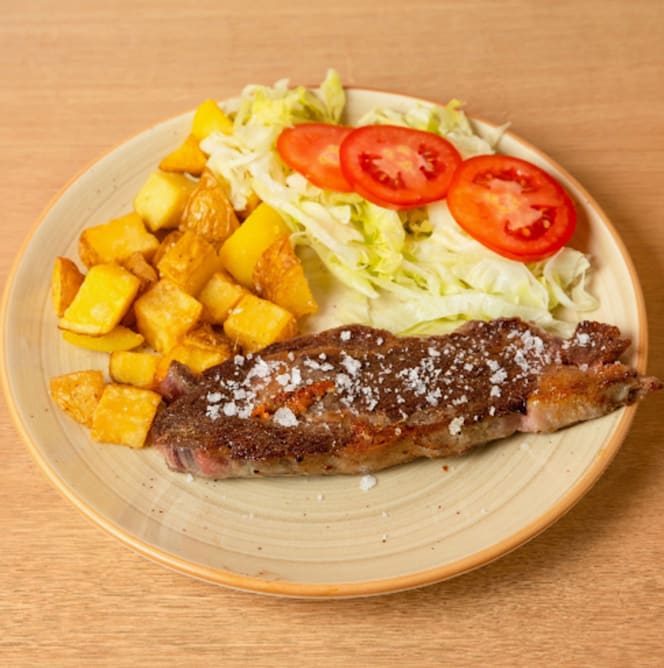 Nella’s Gastro Bar - 2