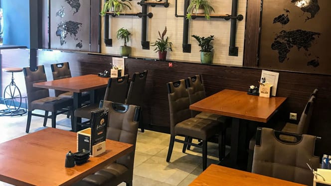 Hello World Restaurant - 9