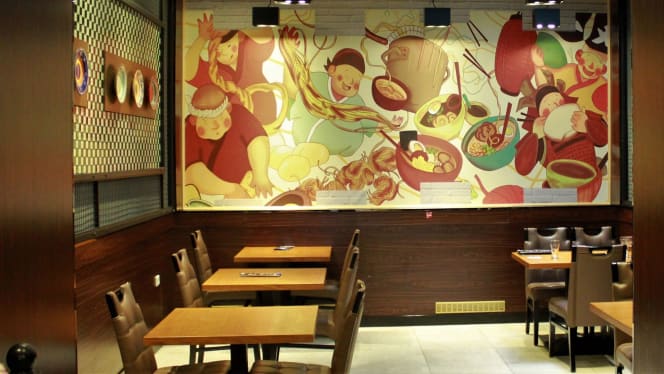 Hello World Restaurant - 8