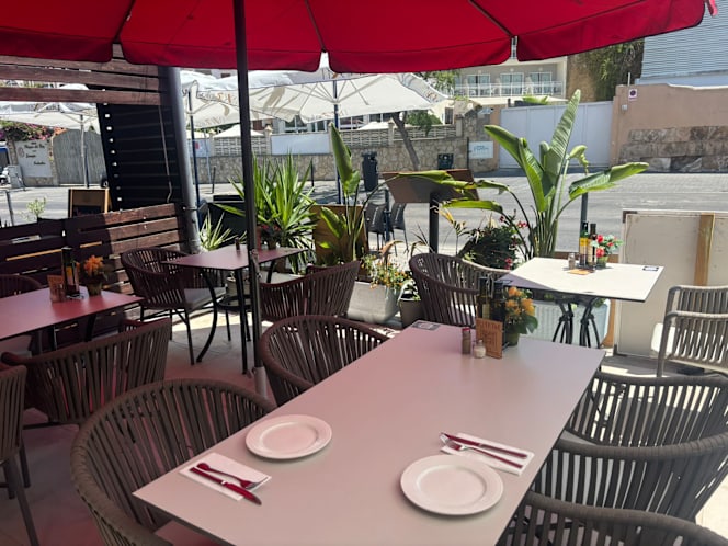 Rhein Restaurant - 4