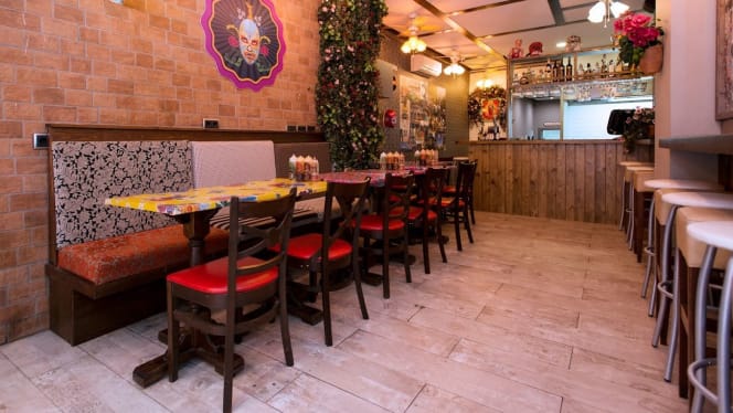 Chilangos Taquería - 2