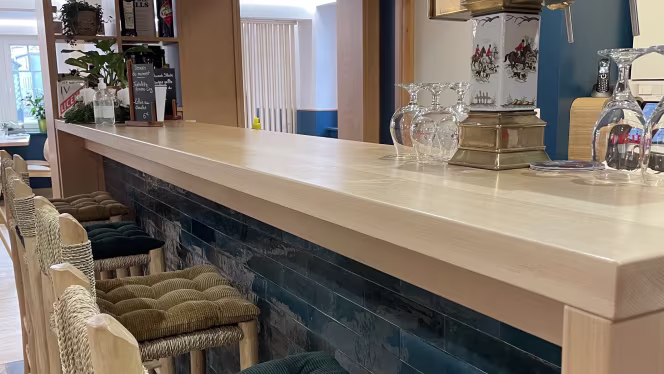 L'Enivrée, Bar à vin - Caviste - 9