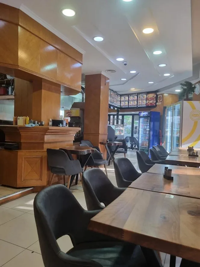 Adana Restaurant Méditerranéen - 0