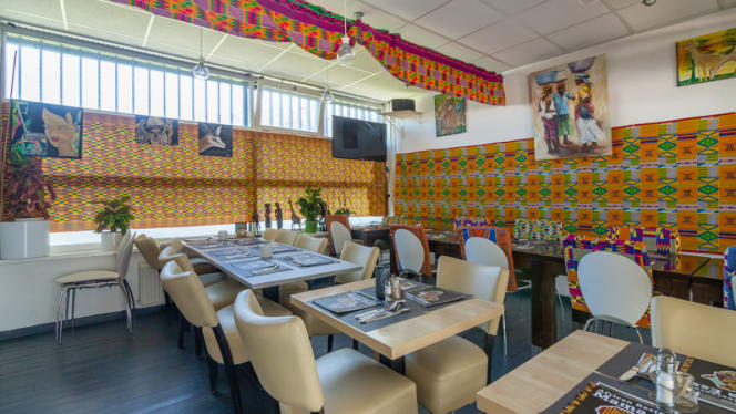 Mama Essi African Restaurant - 7