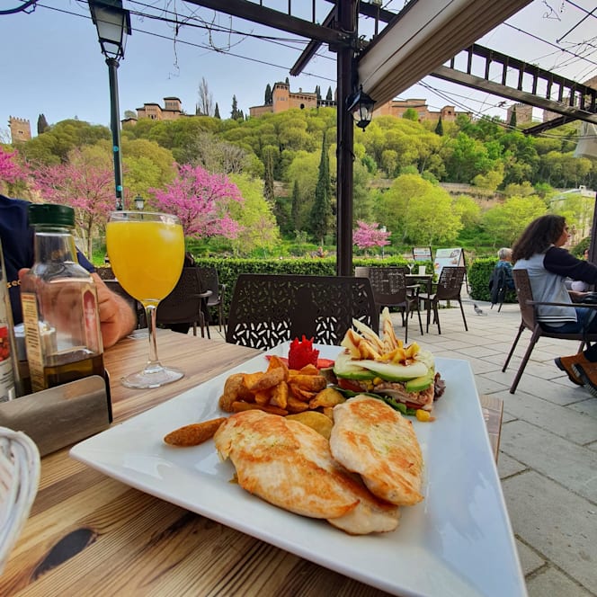 Puerta De Los Tristes - 4