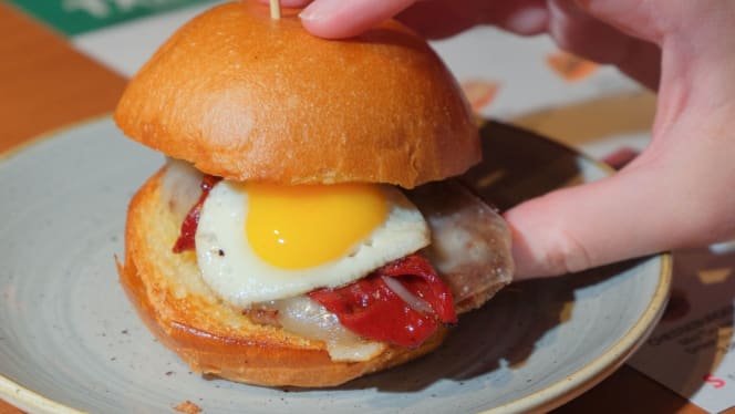 Txapela Paseo de Gràcia 58 - 3