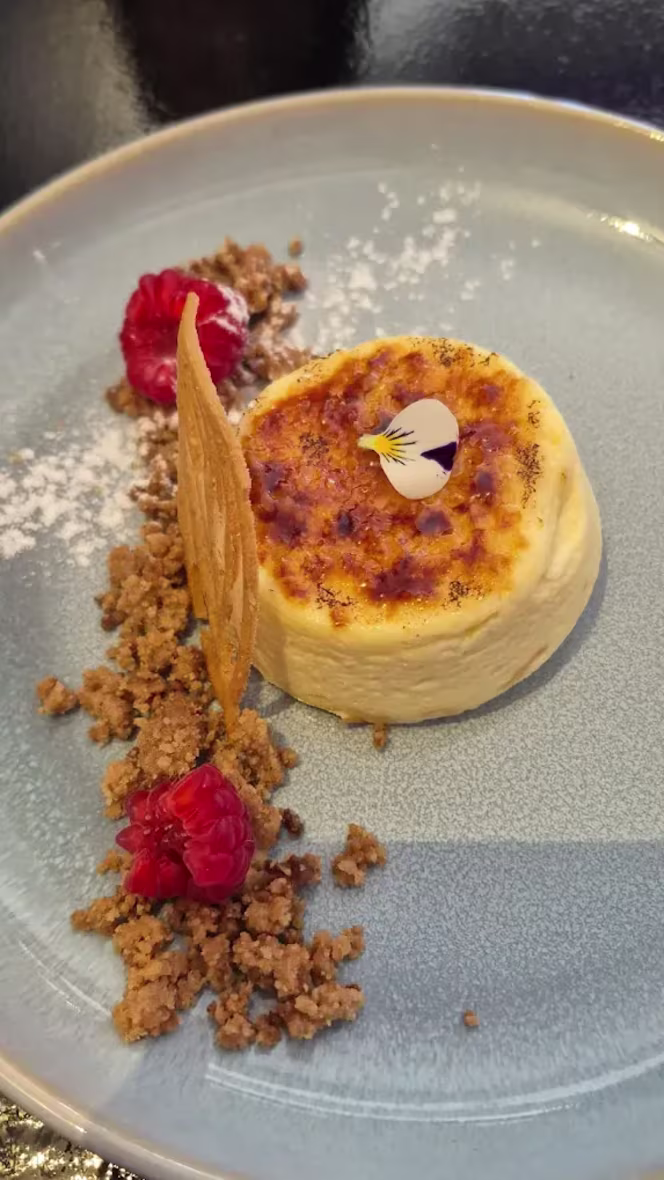 Oui Lunch & Dining - 2