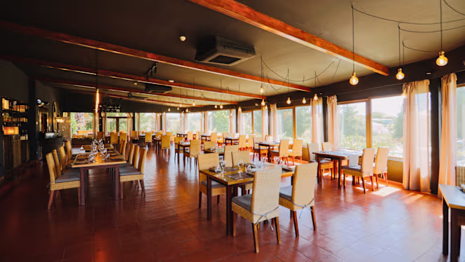 Dabeira Country & Lounge restaurant - 9