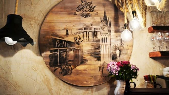 R&M Italiano Restaurant - 8