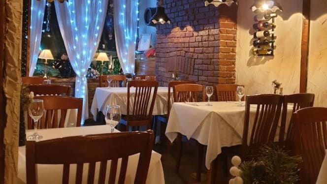 R&M Italiano Restaurant - 9